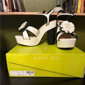 White and Black Shoes - Size 8.5M